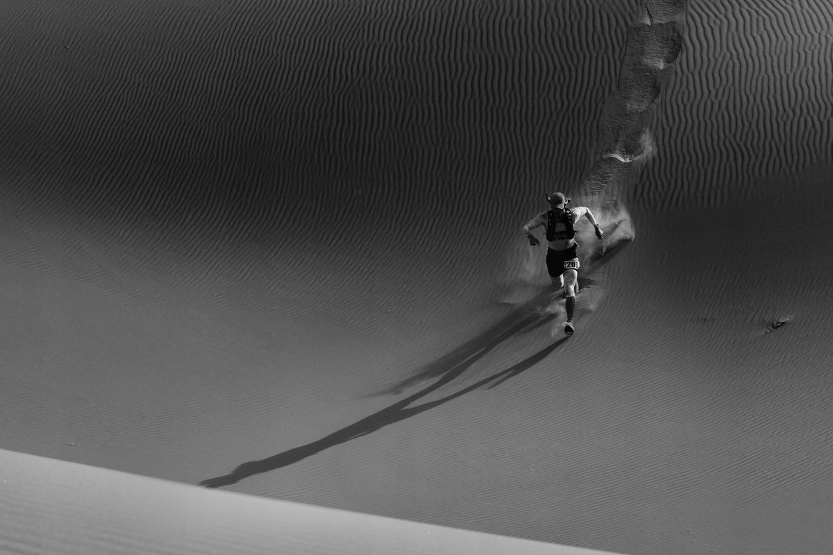 Smartwatch APPLE Watch Ultra GPS + Cellular 49mm Kolor beżowy