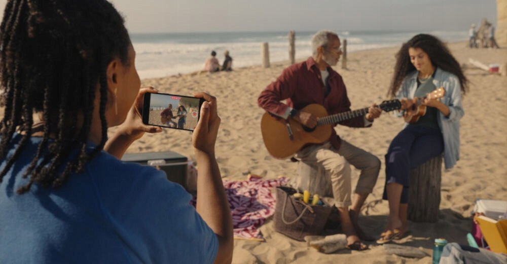 Smartfon Apple iPhone 15 Pro Max 8GB / 256GB czarny Kolor czarny