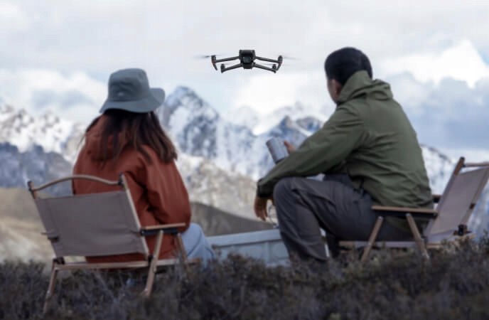 DRON DJI MAVIC 3 CLASSIC 5000MAH W ZESTAWIE KONTROLER RC-N1 6000M 895G Pojemność baterii 5000 mAh