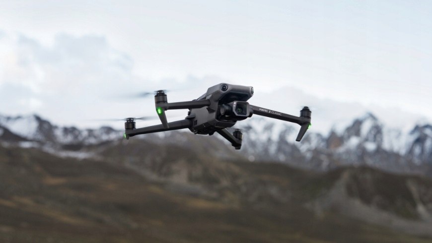 Dron DJI Mavic 3 Classic (DJI RC) 8000 m 5000 mAh Liczba śmigieł 4