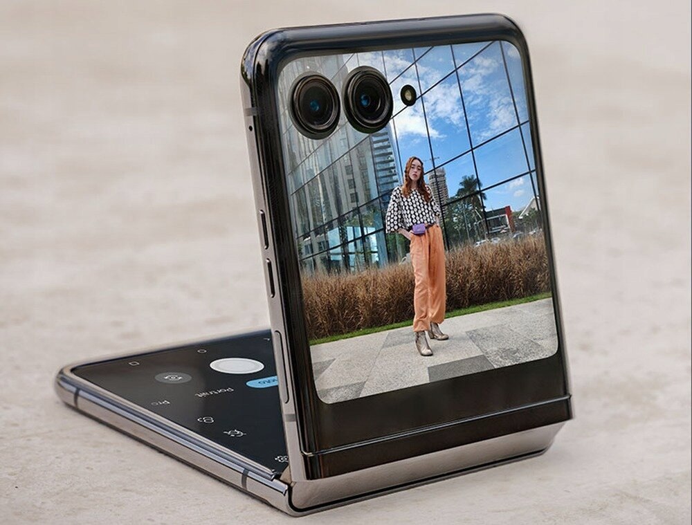 Smartfon MOTOROLA Razr 40 Ultra 8-256GB 5G Czarny Wbudowana pamięć 256 GB