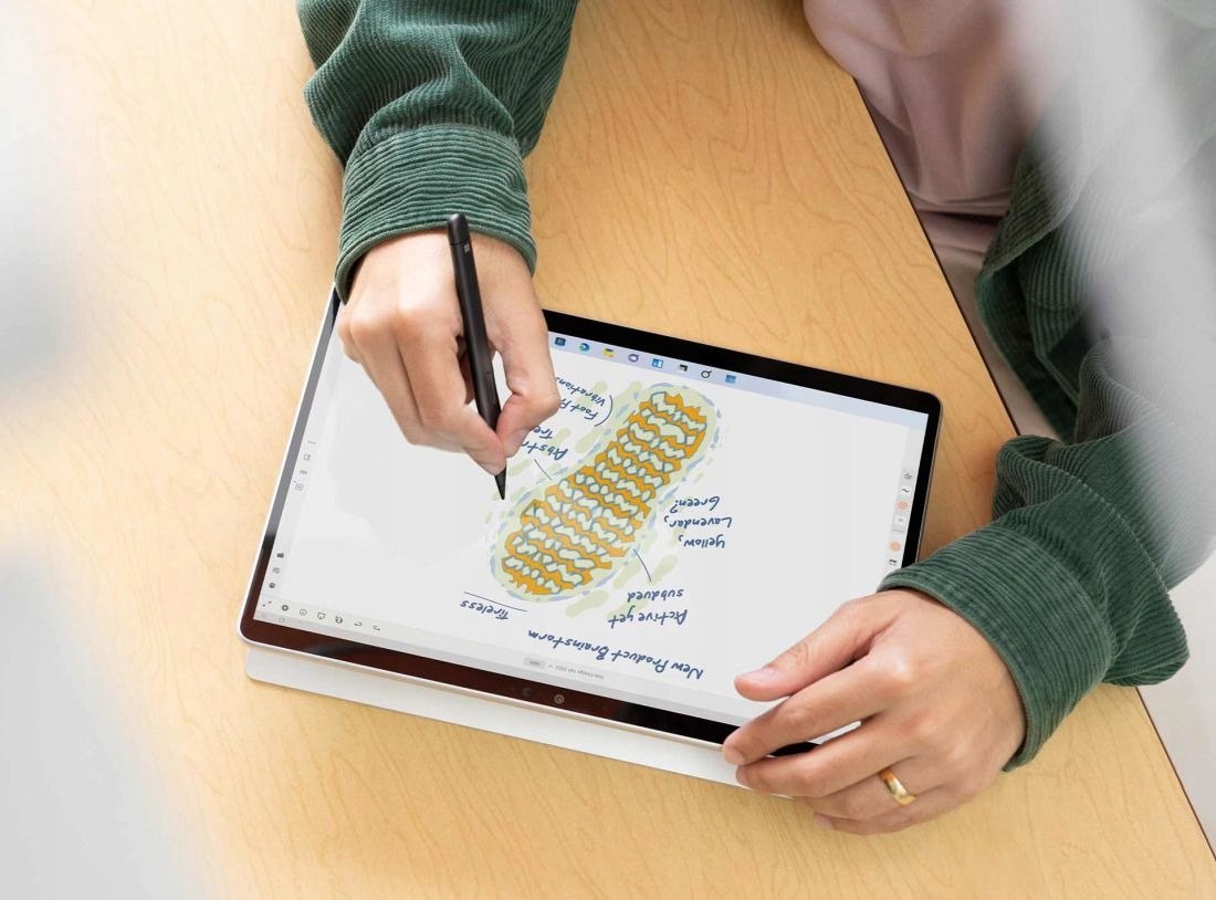 Laptop MICROSOFT Surface Pro 9 i5-1235U 8GB 256GB Typ dysku twardego SSD